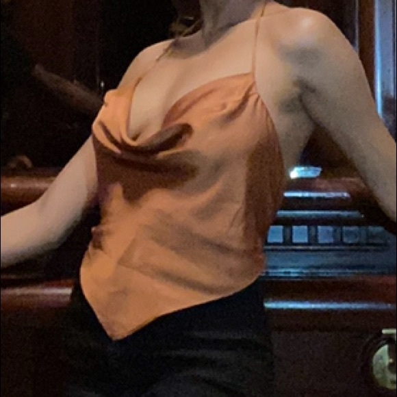 Capulet cowl neck - Picture 3 of 4